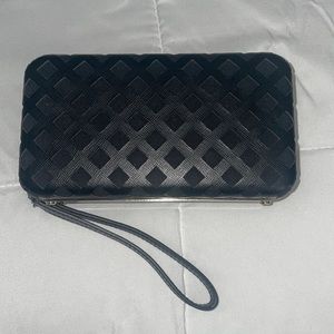 Tory Burch black & gold clutch🖤✨